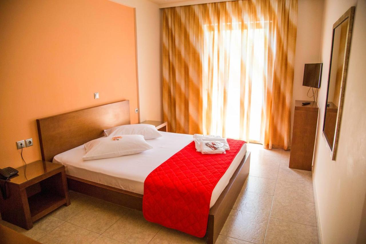 Hotel Giorgio เอเธนส์ ภายนอก รูปภาพ