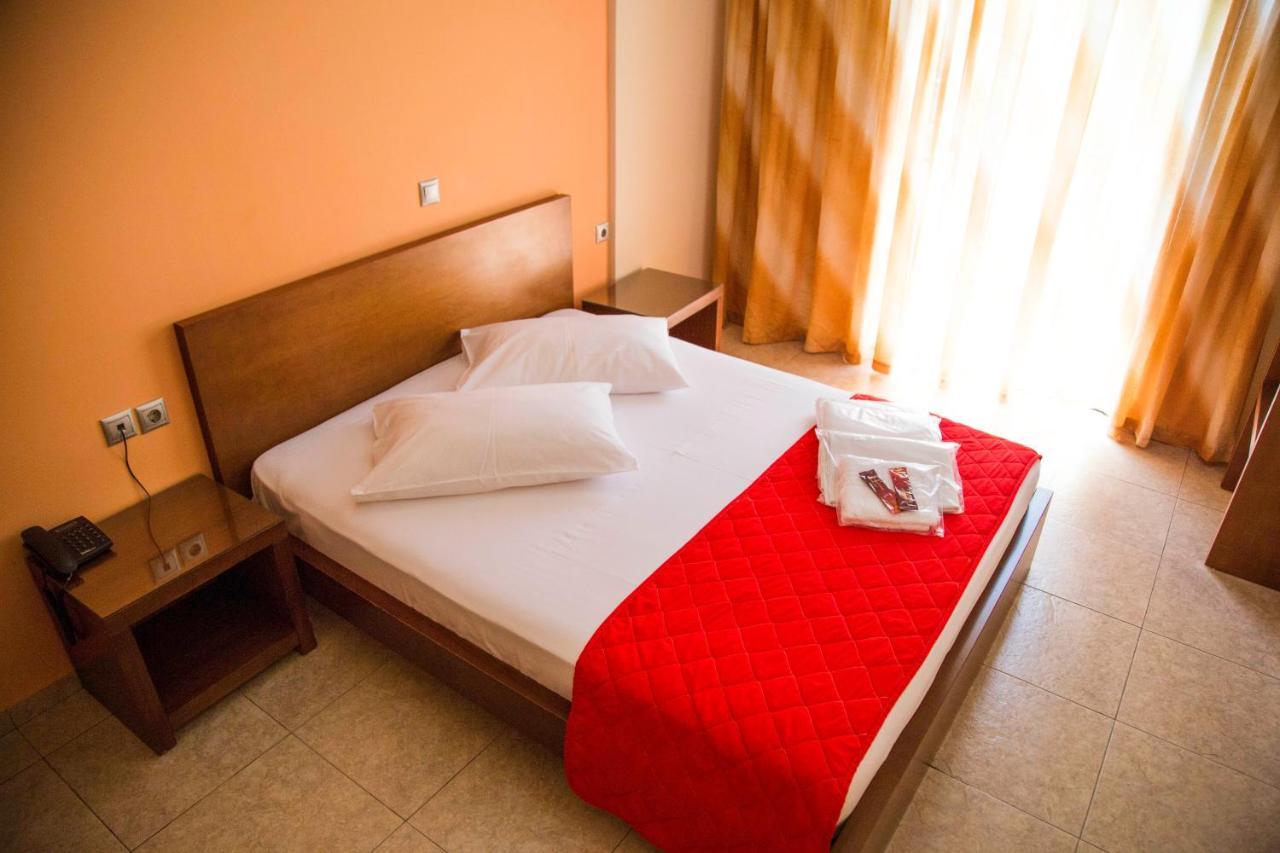 Hotel Giorgio เอเธนส์ ภายนอก รูปภาพ