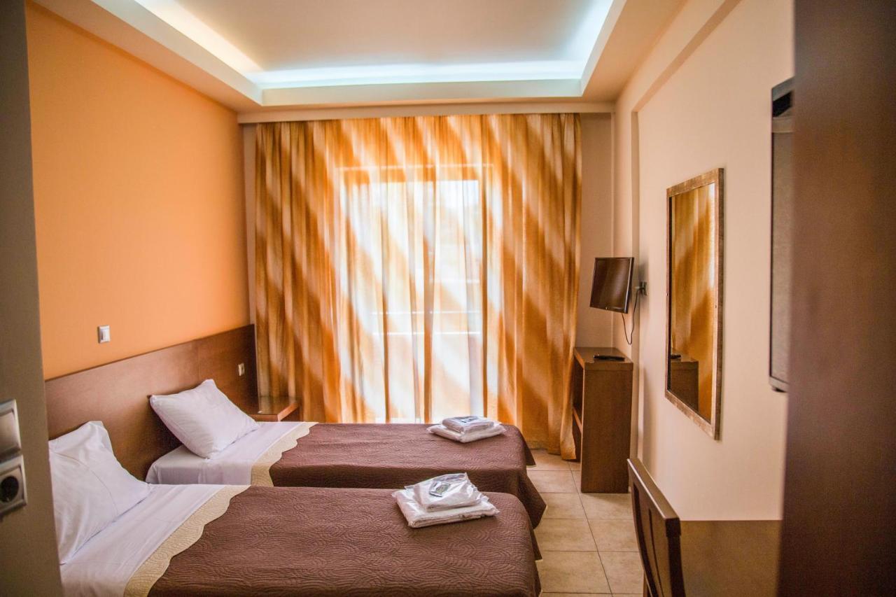 Hotel Giorgio เอเธนส์ ภายนอก รูปภาพ