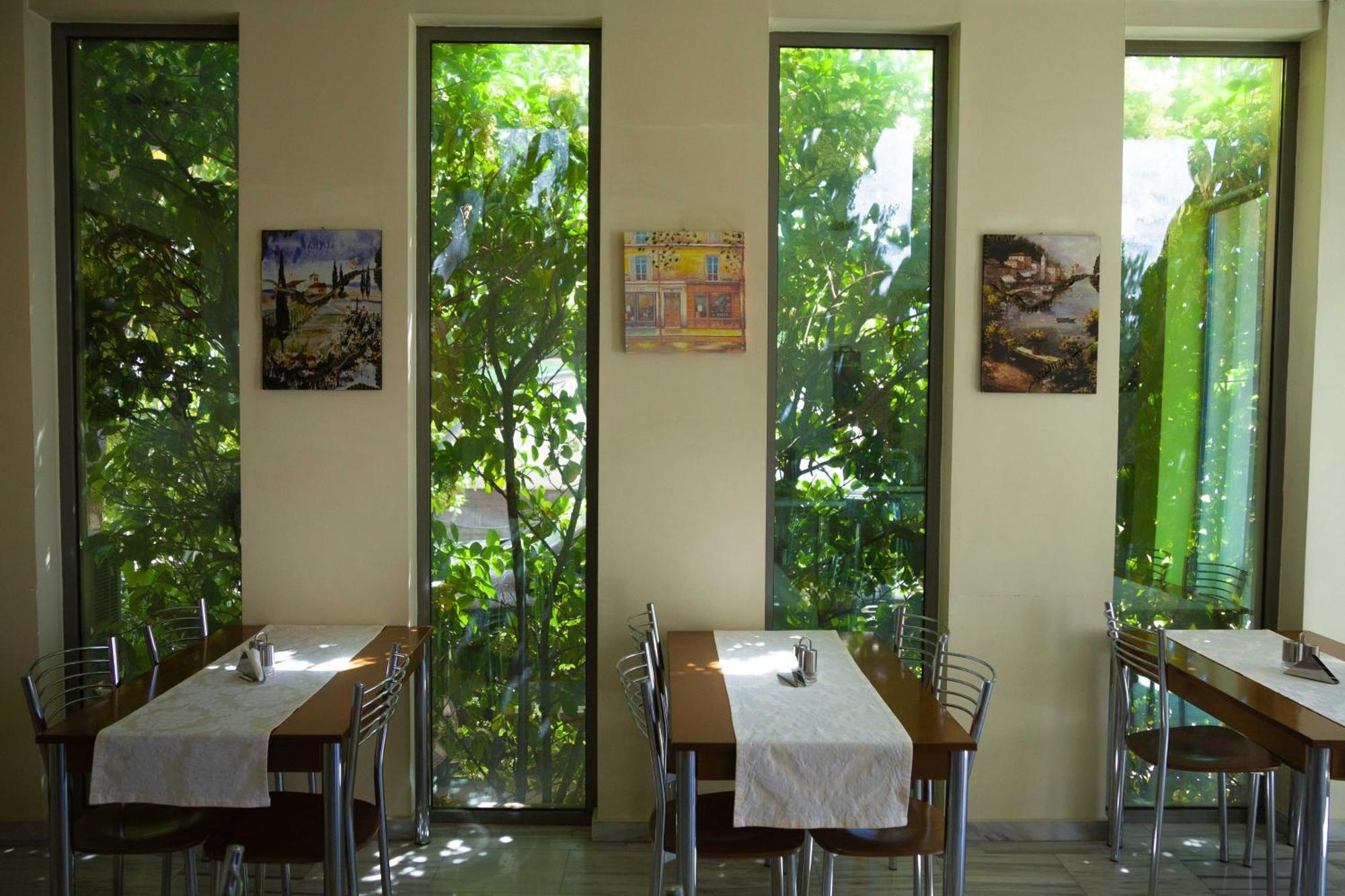 Hotel Giorgio เอเธนส์ ภายนอก รูปภาพ