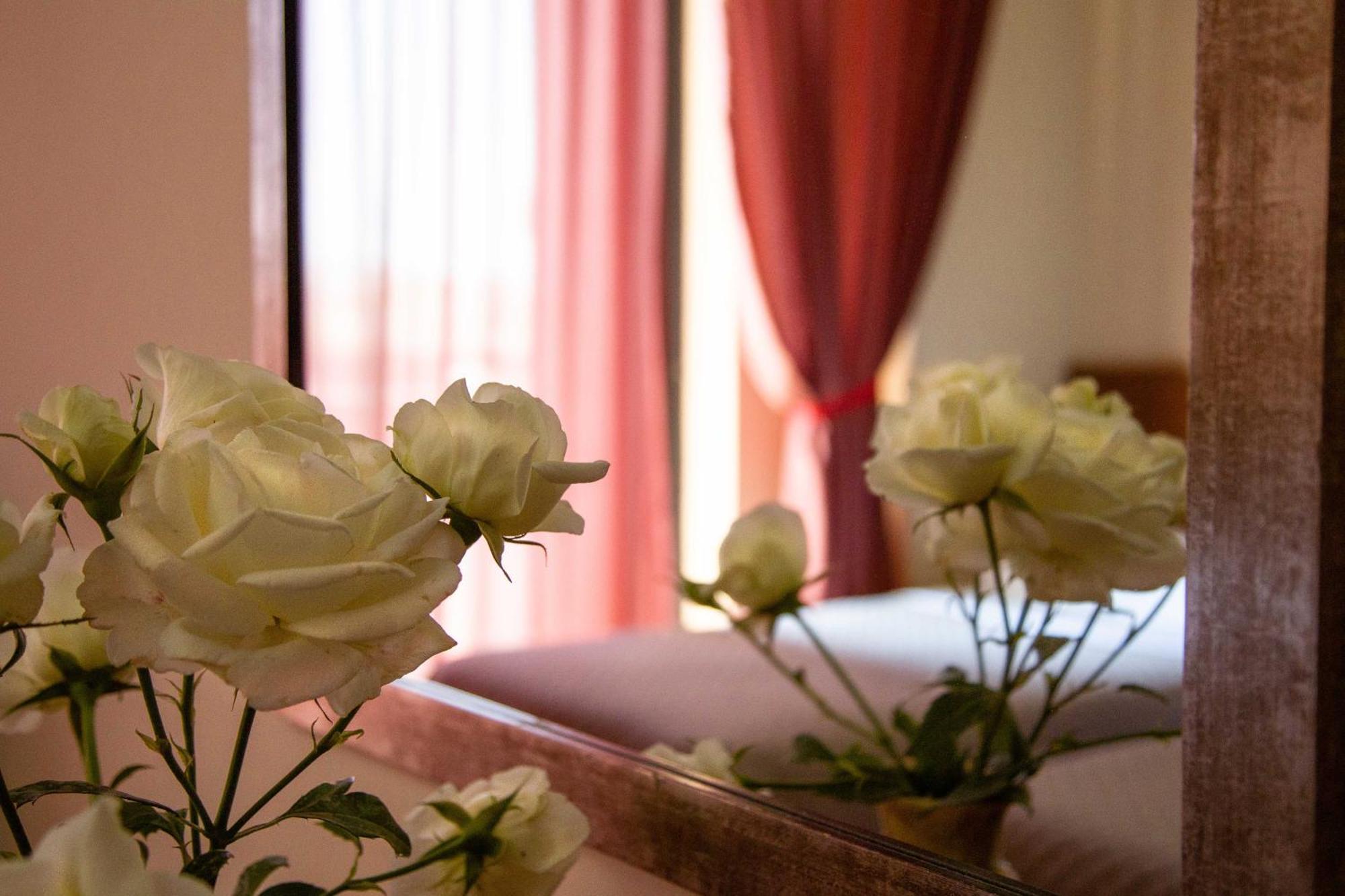 Hotel Giorgio เอเธนส์ ภายนอก รูปภาพ