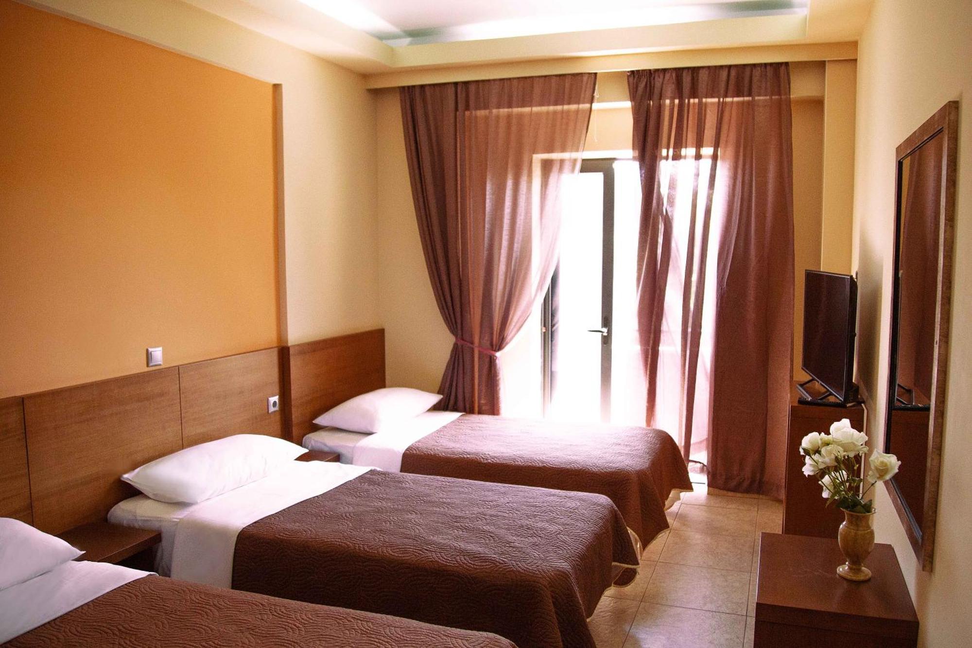 Hotel Giorgio เอเธนส์ ภายนอก รูปภาพ