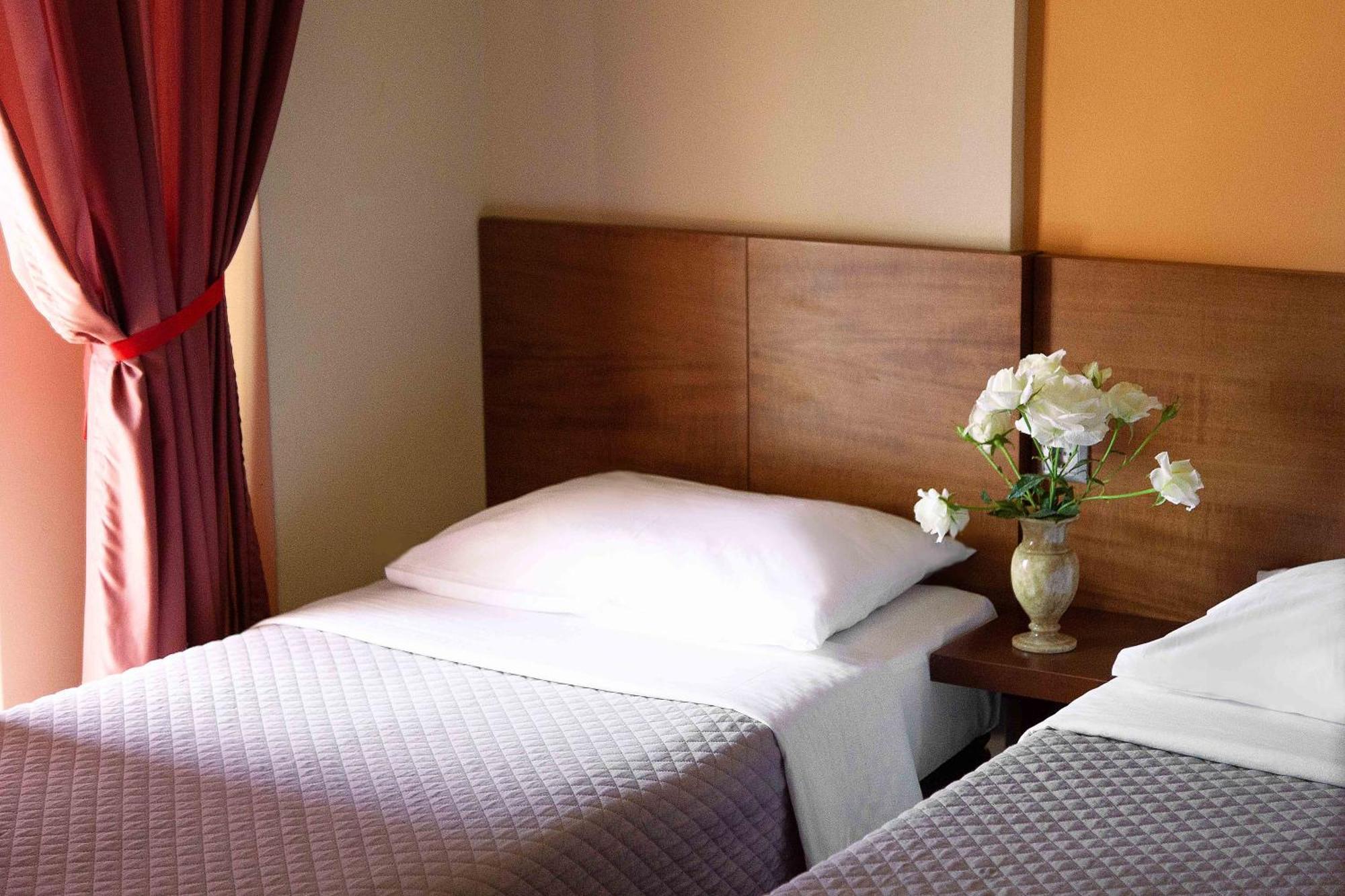 Hotel Giorgio เอเธนส์ ภายนอก รูปภาพ