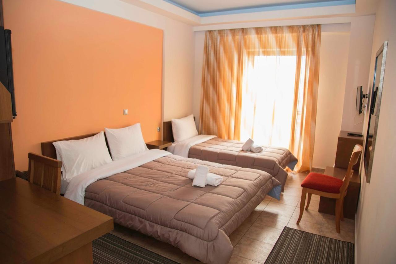 Hotel Giorgio เอเธนส์ ภายนอก รูปภาพ